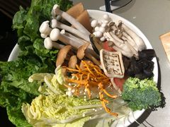 -享月汤皇·海鲜小火锅·聚会(曲江创意谷店)