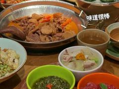 -吃饭皇帝大土家民族菜(正大广场店)