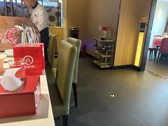 -海底捞火锅(威高广场店)
