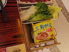 -沙胆彪炭炉牛杂煲(上海日月光广场店)