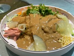 大眼特色拌拉皮-大眼锅贴水饺(河东店)