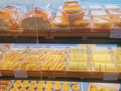 面包甜点陈列柜-可颂坊(中心书城店)