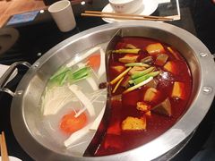 鸳鸯锅底-吴记老锅底麻辣火锅(福州路店)