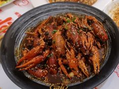 -肥肥虾庄·金牌油焖大虾(汉口城市广场店)