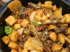-老钟家烤羊排·敦伊阁清真餐厅胡羊焖饼
