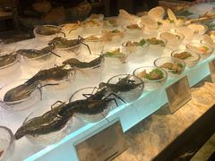 -半岛翡丽海鲜自助餐厅(观风亭店)