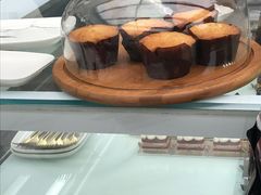 -UNI UNI(环亚凯瑟琳店)