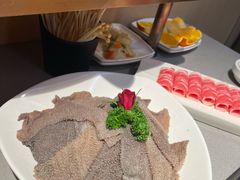 -海底捞火锅鲜切牛肉主题店(长寿路店)