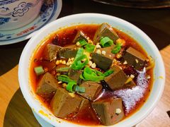 -炉小二铜锅牛蛙•川湘菜(三里屯店)
