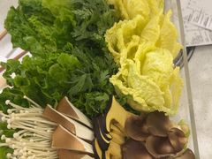 -红鼎豆捞·非遗鲍皇汤火锅(宝丰路店)