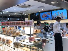 面包甜点陈列柜-BreadTalk面包新语·烘焙蛋糕(中心书城店)