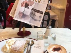 -Cafe Sacher(WIEN)