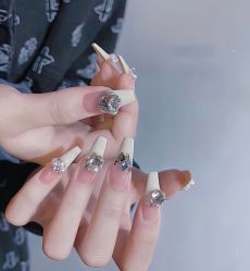 -莎拉美学·美甲美睫