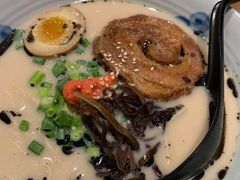 博多拉面-雷神拉面(财富中心玉米楼店)