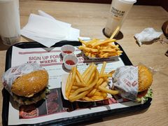 -The Habit Burger Grill 哈比特汉堡(复兴soho店)