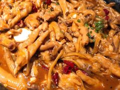 鸡爪煲-胖哥俩肉蟹煲(长沙高铁吾悦广场店)