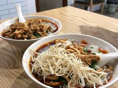 鸡丝豆腐脑-晓友烧麦(光华村店)