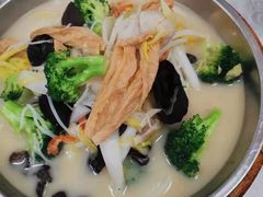 -合和美食馆(壹村东心岭2巷店)