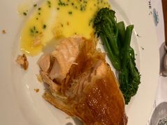 -The Diamond Jubilee Tea Salon at Fortnum & Mason