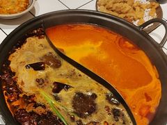 -旧街市鲜货老火锅(大光路店)