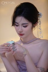 -onlygirl摄影美学馆高端定制(江滩店)