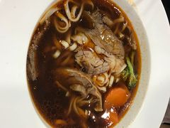 金牌红烧牛肉面-康师傅私房牛肉面(北京南站店)