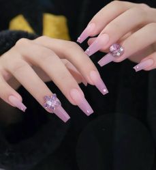 -丫丫NAIL日式自助美甲美睫沙龙