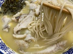 -明呈黄鱼面馆(斜土路店)