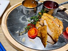 炭烧猪颈肉-小大董·烤鸭(凤凰汇店)