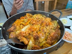 -亲昵春川鸡排(韩国美食街店)