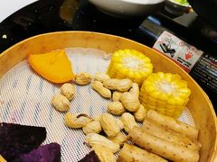 -香山湖家家宴(中山陵店)