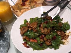 -海派美食·家宴海鲜青岛菜·石锅鲽鱼头(东方城店)
