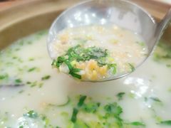 鱼汤泡饭-小北江河鲜(新城店)