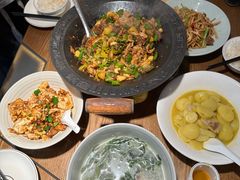 -聚鑫朋酸菜肥肠(文艺路口店)