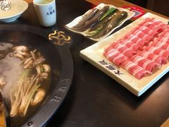 -大龙辣火锅·龙虾·烧烤(湖滨新天地店)