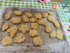 -三只小羊蛋糕DIY烘焙·拼豆·银饰(光谷店)