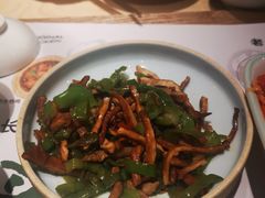 -老乡鸡(上海白玉兰广场店)