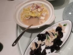 -海派美食·家宴海鲜青岛菜·石锅鲽鱼头(东方城店)