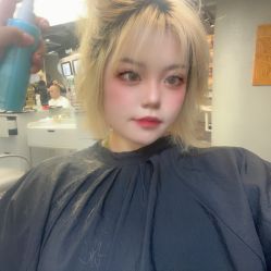 -变画·发型STUDIO