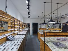 -罗伯特眼镜·蔡司官方授权(罗湖国贸店)