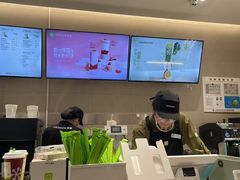 -奈雪的茶(七宝领展广场店)