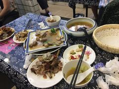 -八两八金·莱芜特色炒鸡(市南漳浦路店)