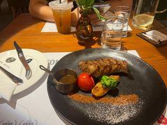原骨牛肋扒-原石牛扒·约会餐厅(龙城万科里店)