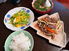 -悦芽照护月嫂+育儿嫂(杭州店)
