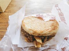 牛肉烧饼（多肉）-穆得·老周家牛肉烧饼(普利街店)