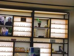 -LOGO眼镜·蔡司品牌折扣店(龙华清湖店)