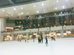 -冰纷万象滑冰场(深圳万象城店)