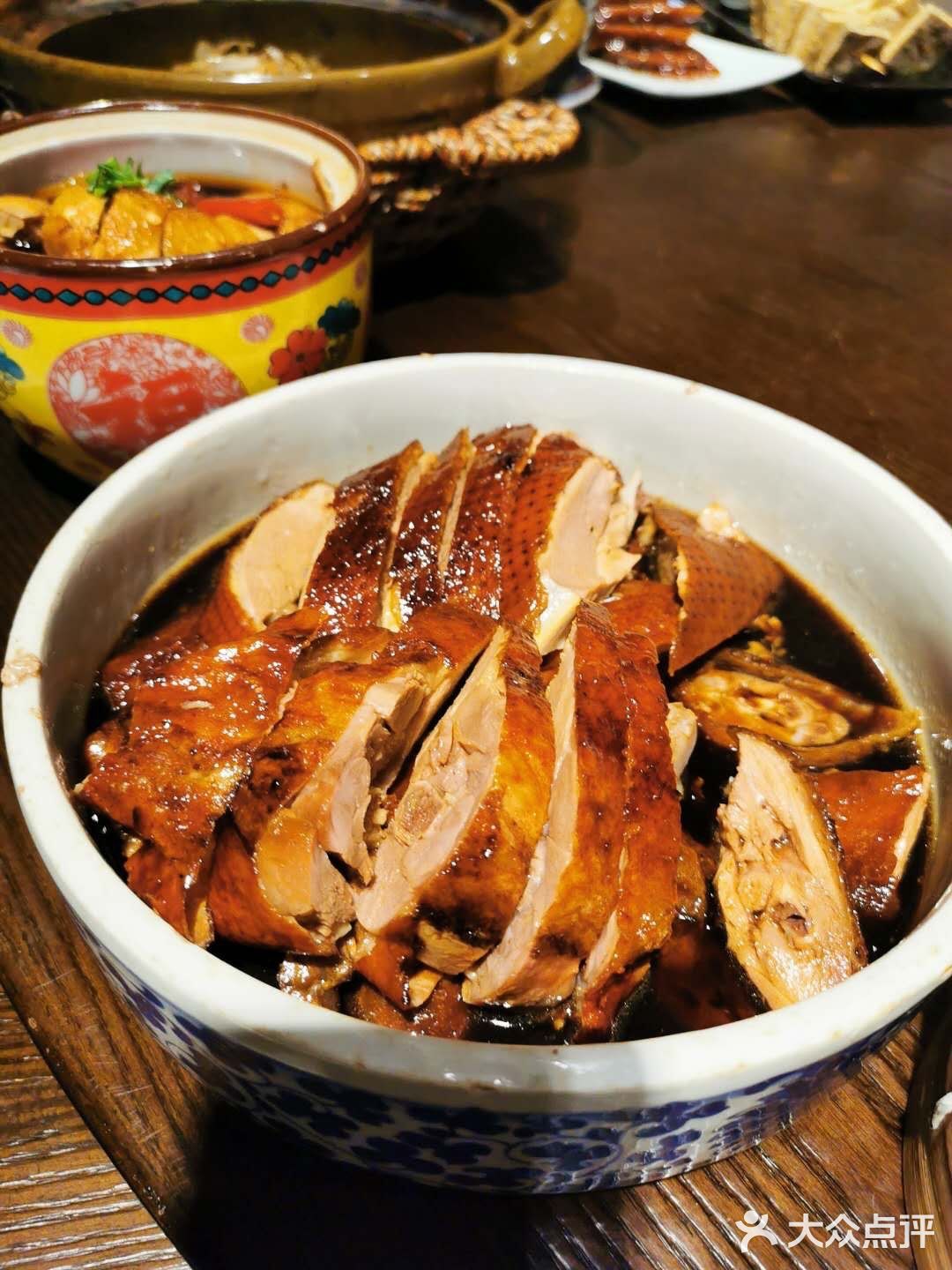 南京大牌档在无锡开了也几个年头了，开业到现在才吃过2