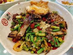 蒜苗辣椒腊肉-刘氏三和面馆