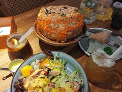 -Dragon Pizza•圆脸龙披萨·牛排餐厅